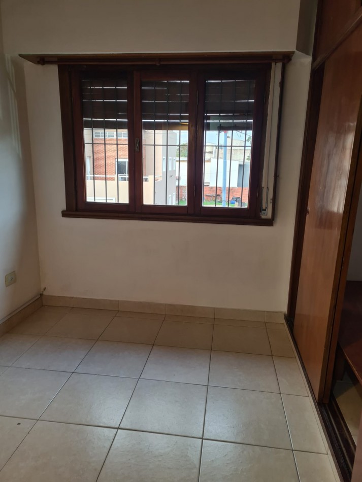 VENTA. PH 4 AMBIENTES. TEJEDOR Y ARANA