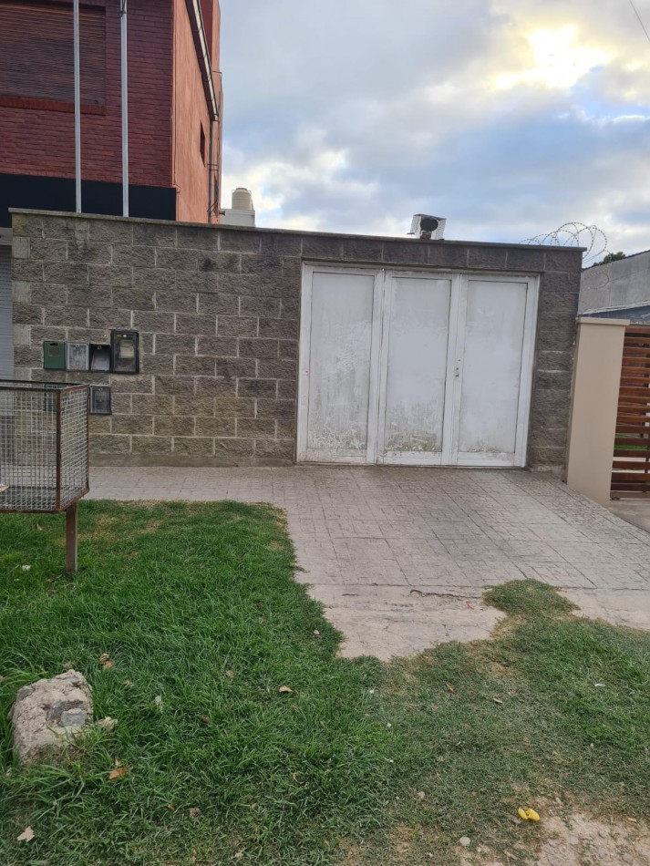 VENTA. PH 4 AMBIENTES. TEJEDOR Y ARANA