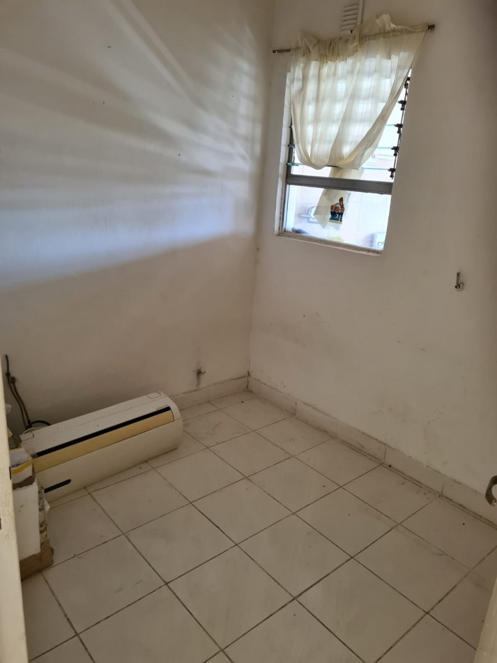 Oportunidad Dpto 3 ambientes con terraza propia, Zona centro.