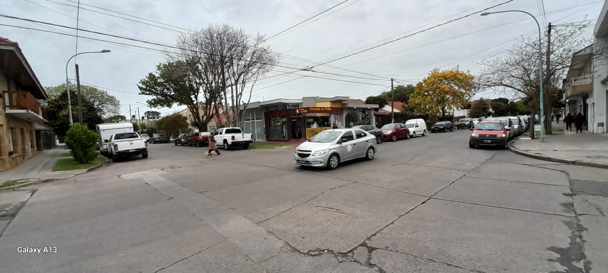 Local comercial a Estrenar zona Patagones y Rejon