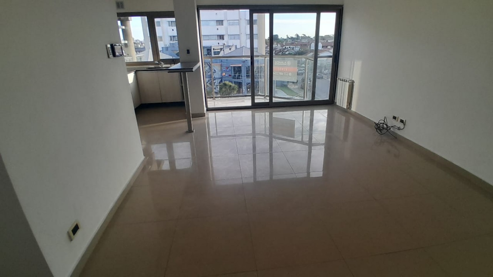 EN VENTA SEMIPISO ZONA CONSTITUCION 4100