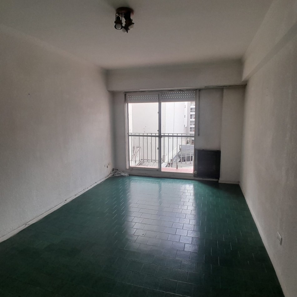 VENTA. DEPARTAMENTO DOS AMBIENTES. SANTIAGO DEL ESTERO 2300