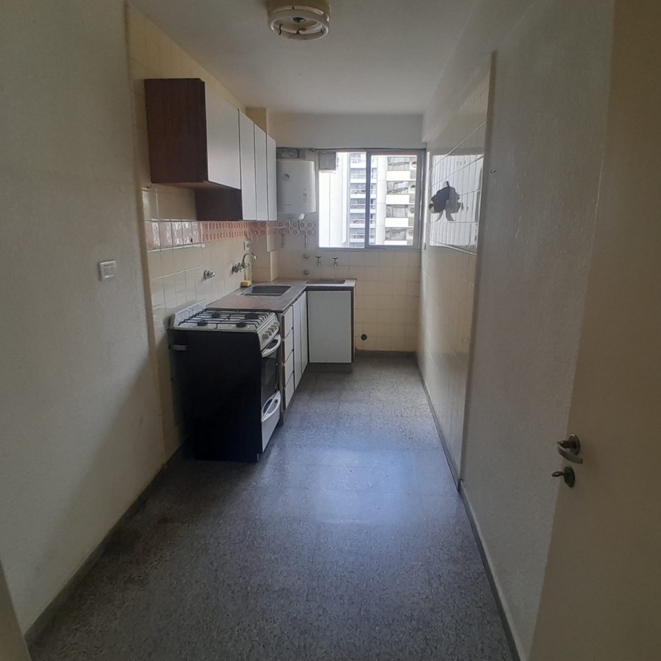 VENTA. DEPARTAMENTO DOS AMBIENTES. SANTIAGO DEL ESTERO 2300