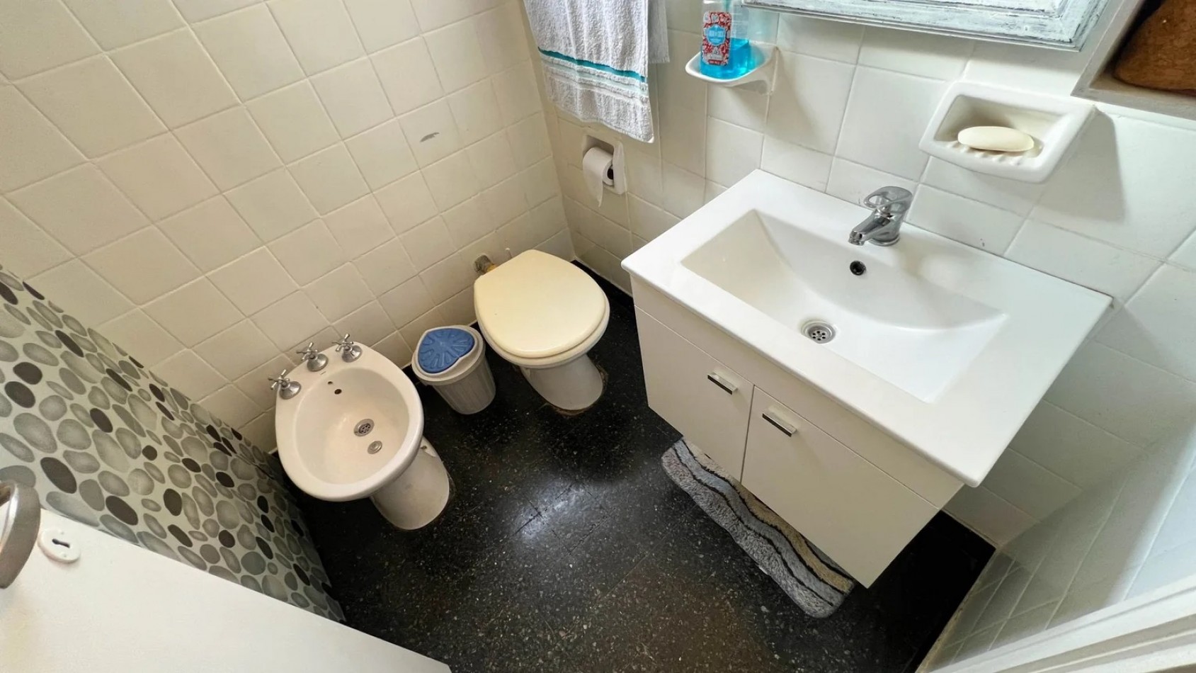 Departamento 4 ambientes con balcon. Apto credito!