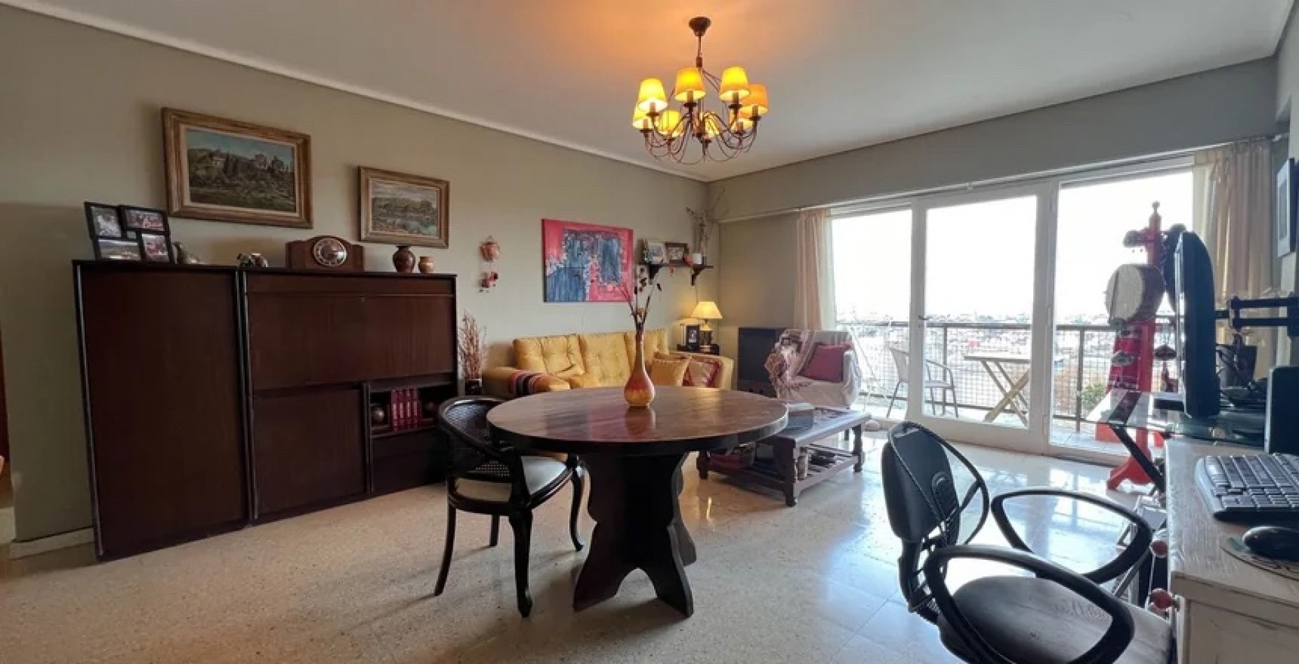 Departamento 4 ambientes con balcon. Apto credito!