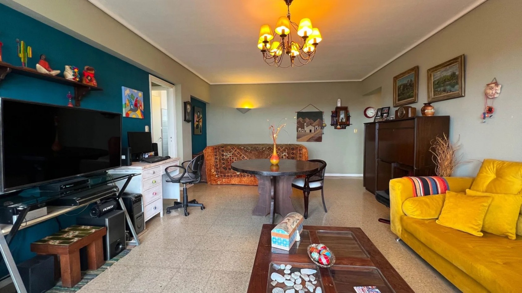 Departamento 4 ambientes con balcon. Apto credito!