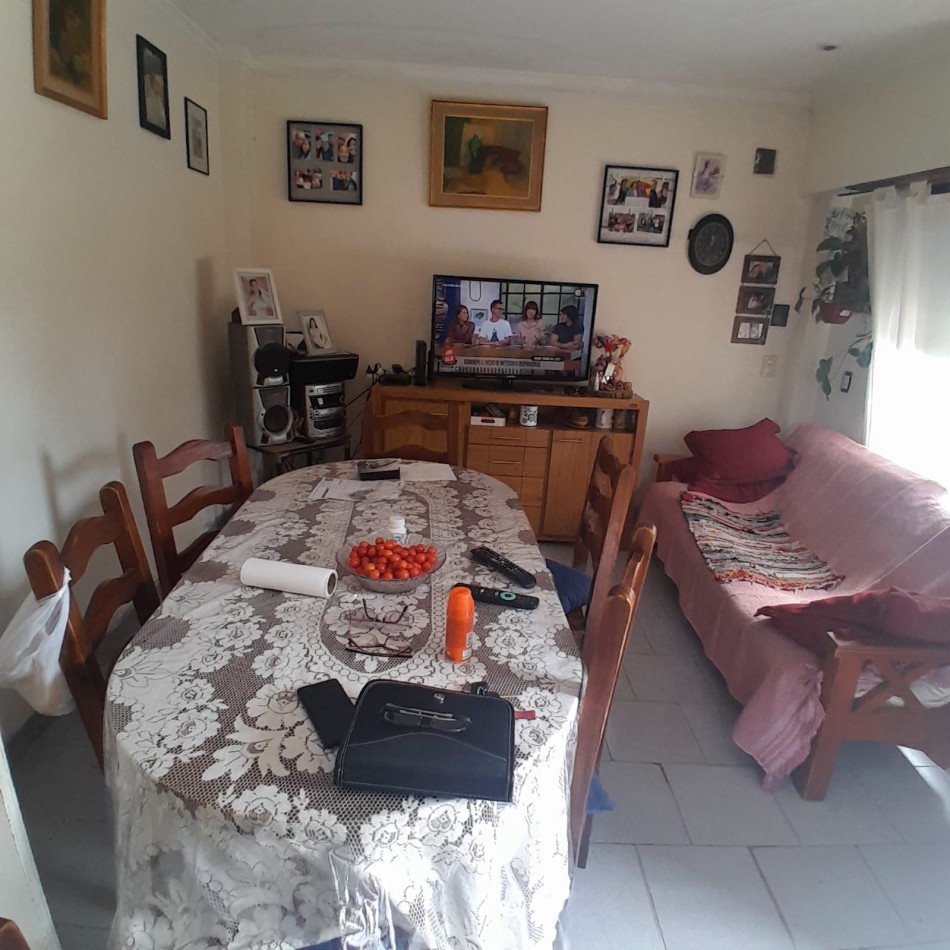 PH de 3 ambientes en Bronzini y Ayacucho