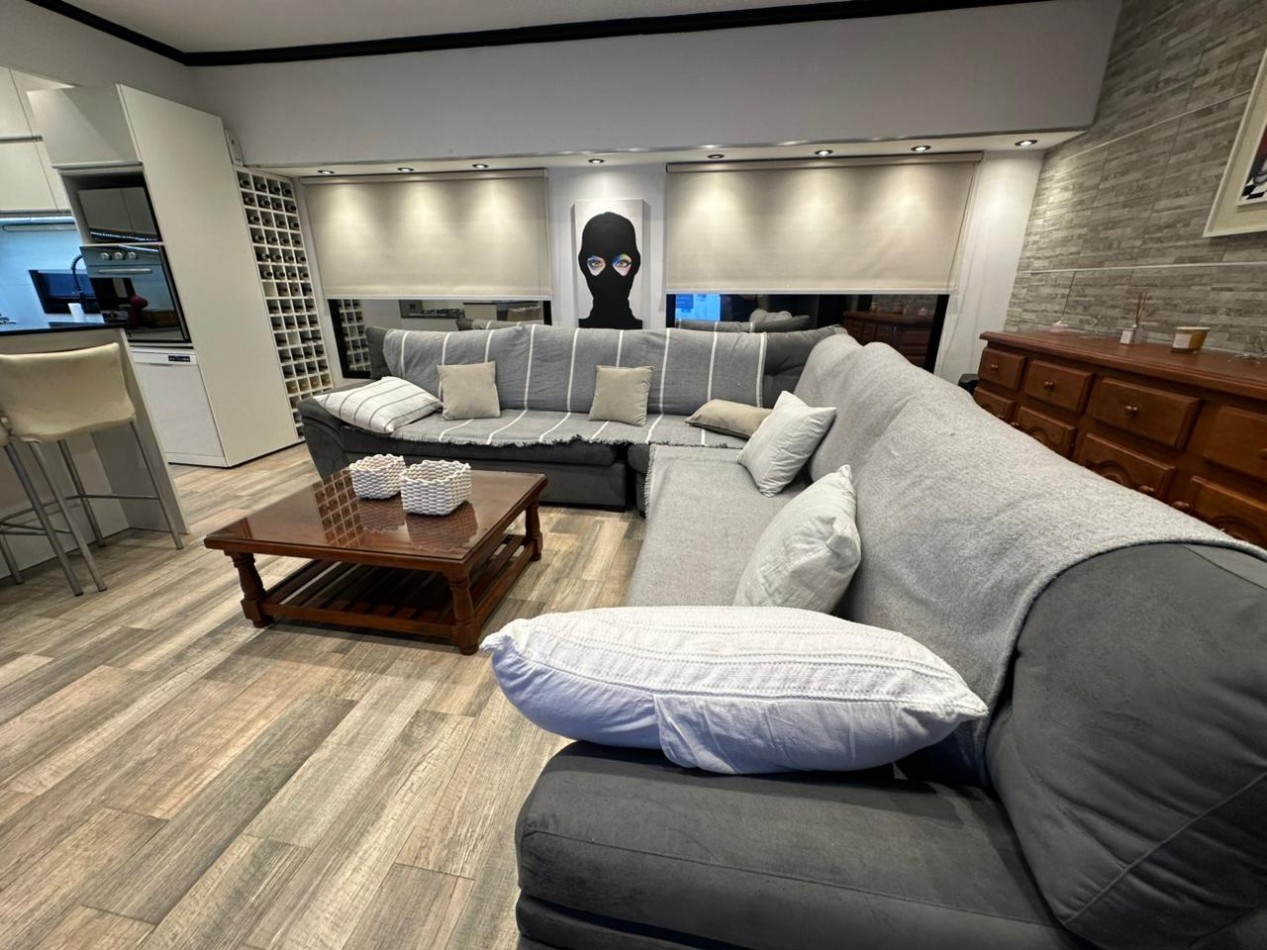 En alquiler. Local mas Vivienda. Zona Avenida Colon 5600