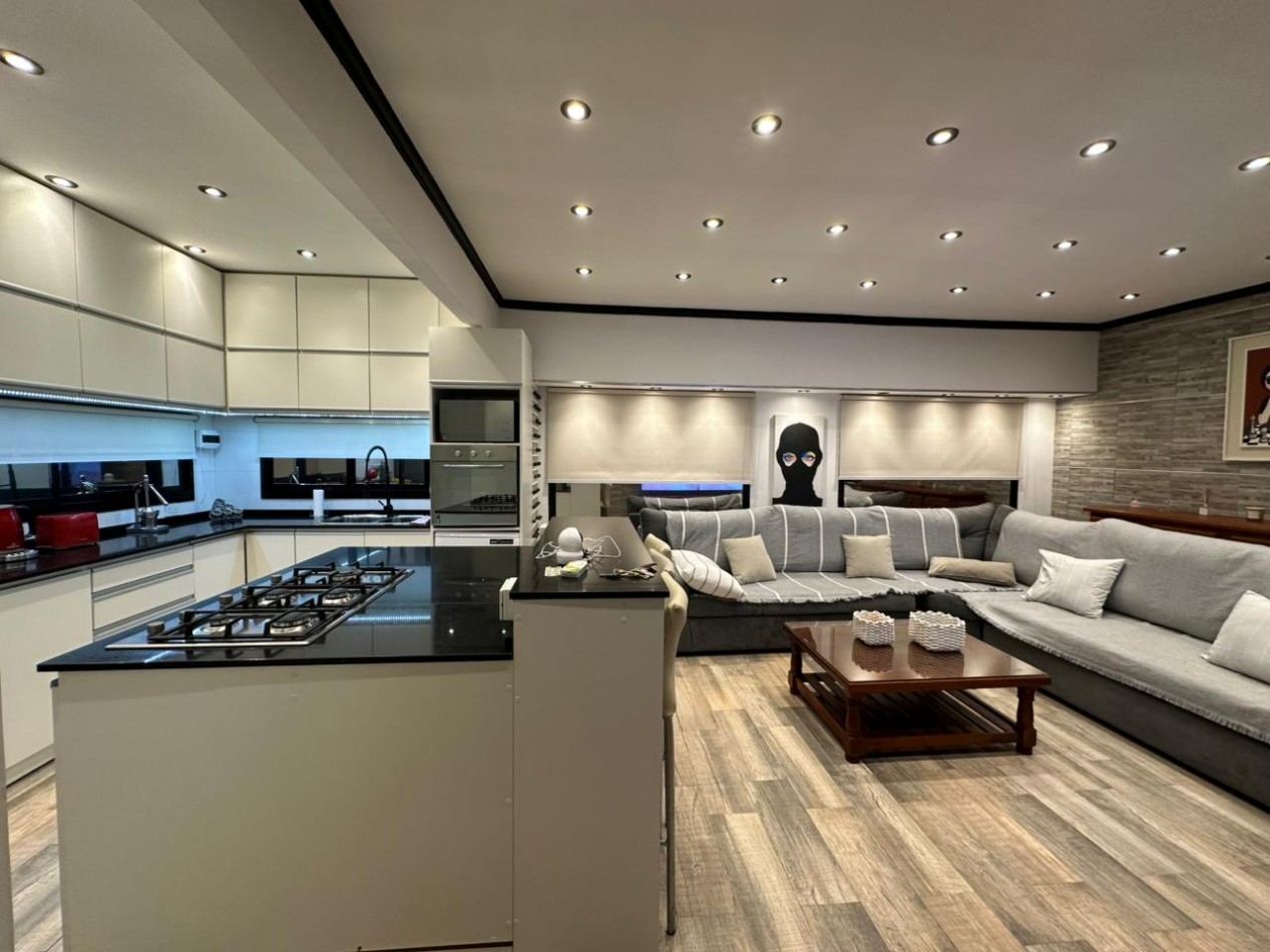 En alquiler. Local mas Vivienda. Zona Avenida Colon 5600