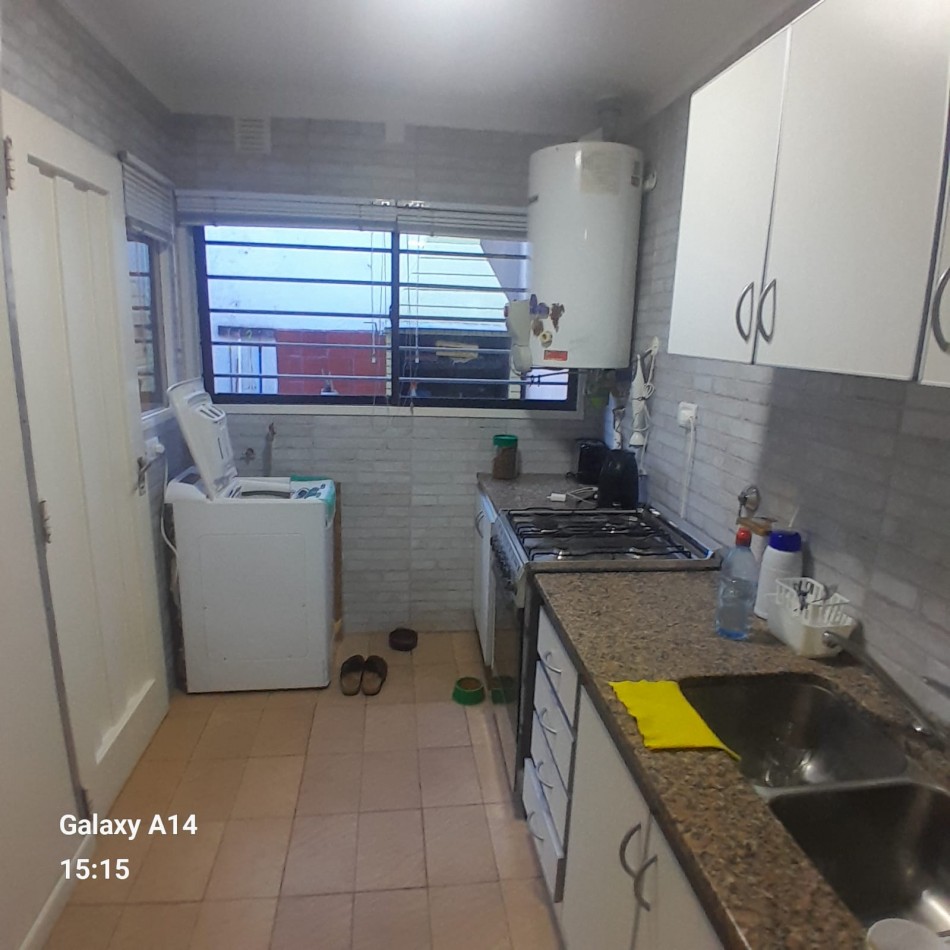 EN VENTA. CASA EN PH 3 AMBIENTES. LA RIOJA 3000