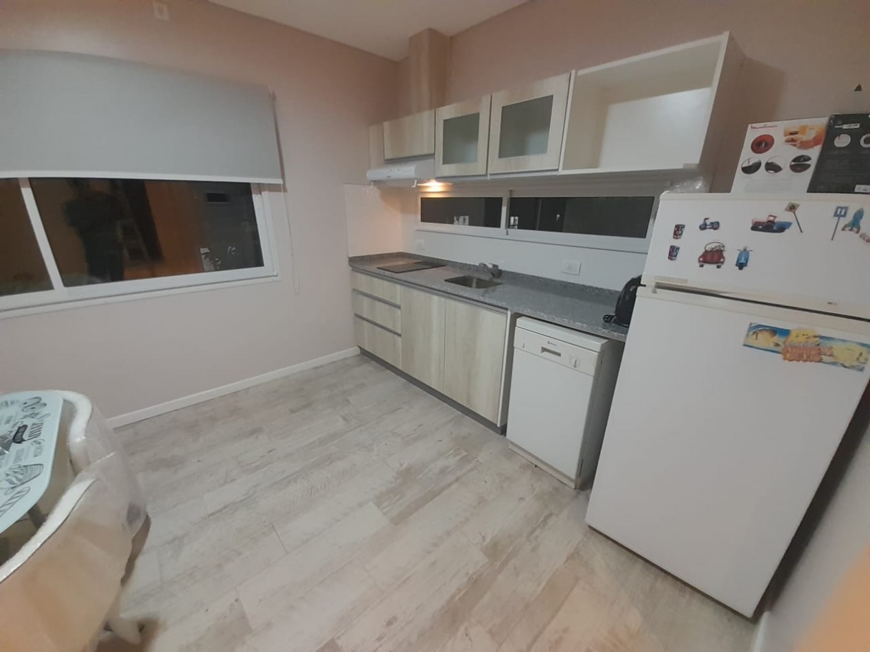 Departamento 2 ambientes por 12 meses en Rivadavia y Peru