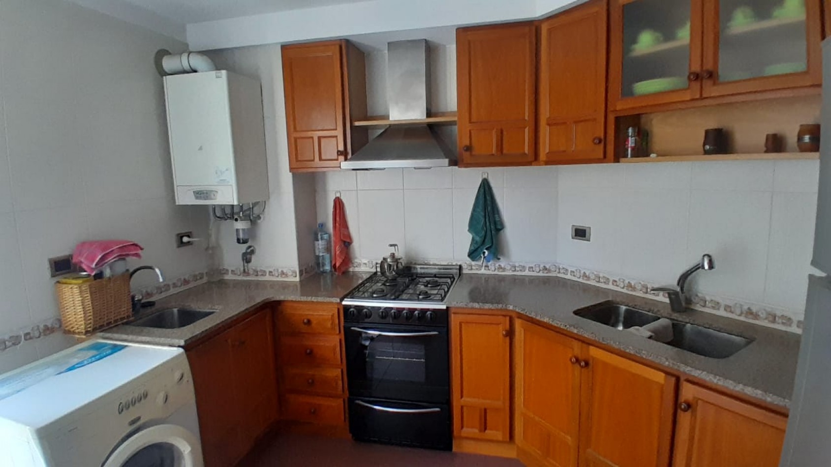 EN VENTA. DEPARTAMENTO 3 AMBIENTES CON VISTA PLENA AL MAR