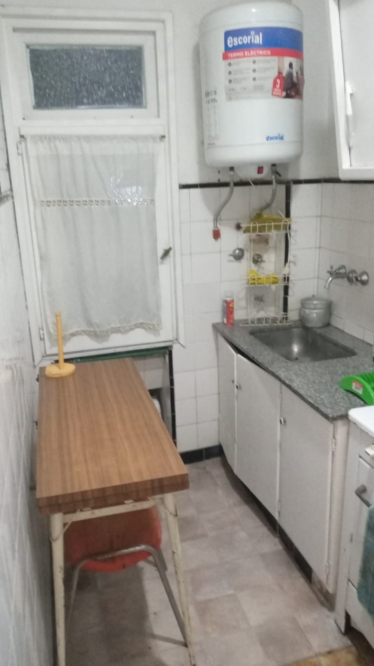 ALQUILER 24 MESES. 1 AMBIENTE EN COLON Y SARMIENTO