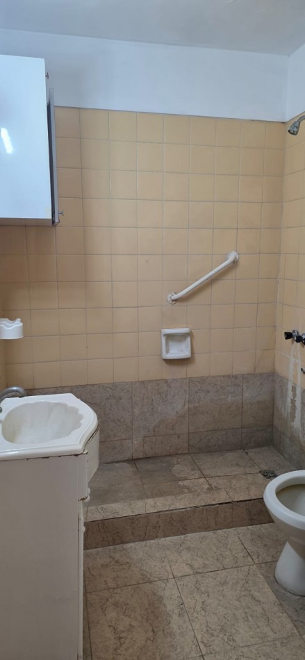 ALQUILER 24 MESES. DEPARTAMENTO DOS AMBIENTES EN 9 DE JULIO AL 5500
