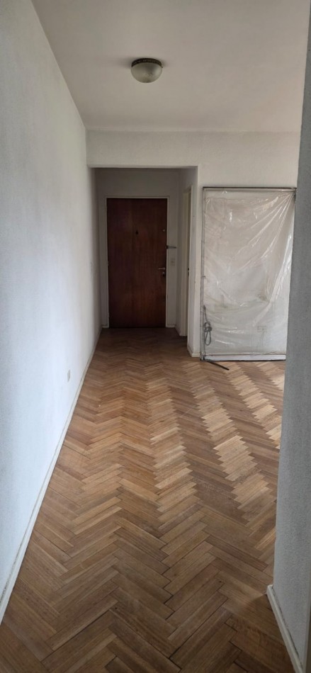 ALQUILER 24 MESES. DEPARTAMENTO DOS AMBIENTES EN 9 DE JULIO AL 5500
