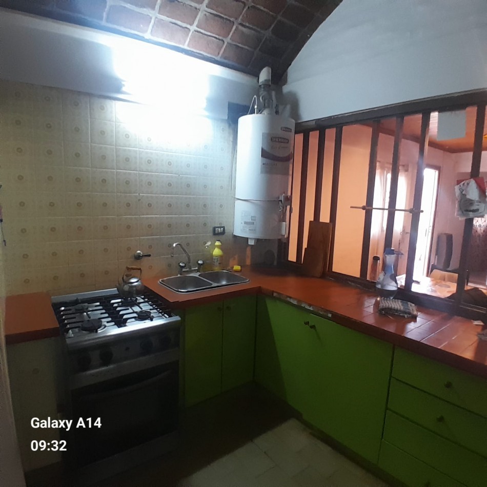 EN VENTA. CASA ESTILO MEDITERRANEP. ZONA FORTUNATO DE LA PLAZA Y DOLORES