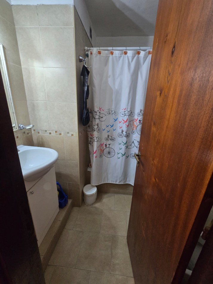 DEPARTAMENTO DE 3 AMBIENTES CON COCHERA