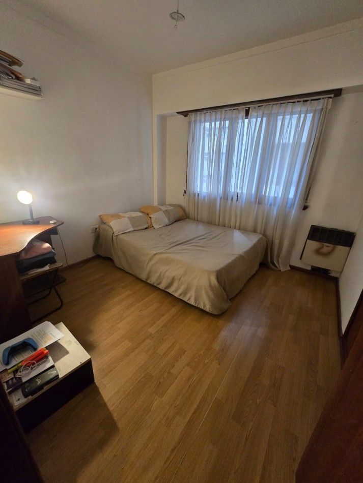 DEPARTAMENTO DE 3 AMBIENTES CON COCHERA
