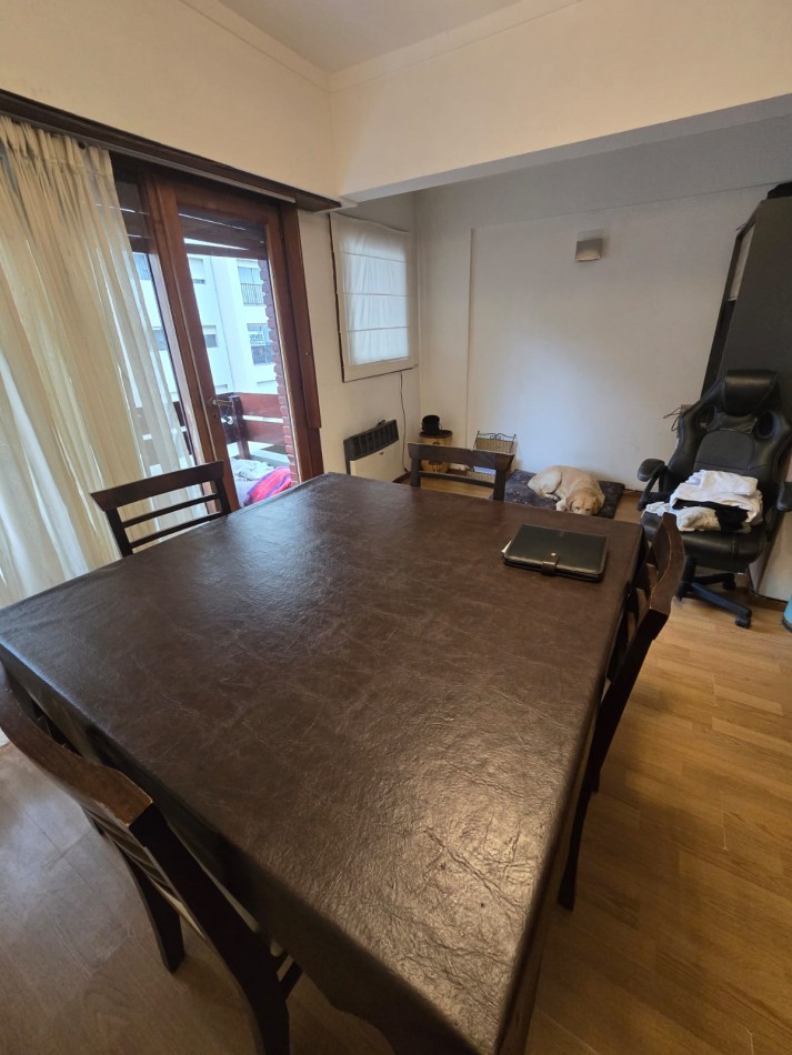 DEPARTAMENTO DE 3 AMBIENTES CON COCHERA