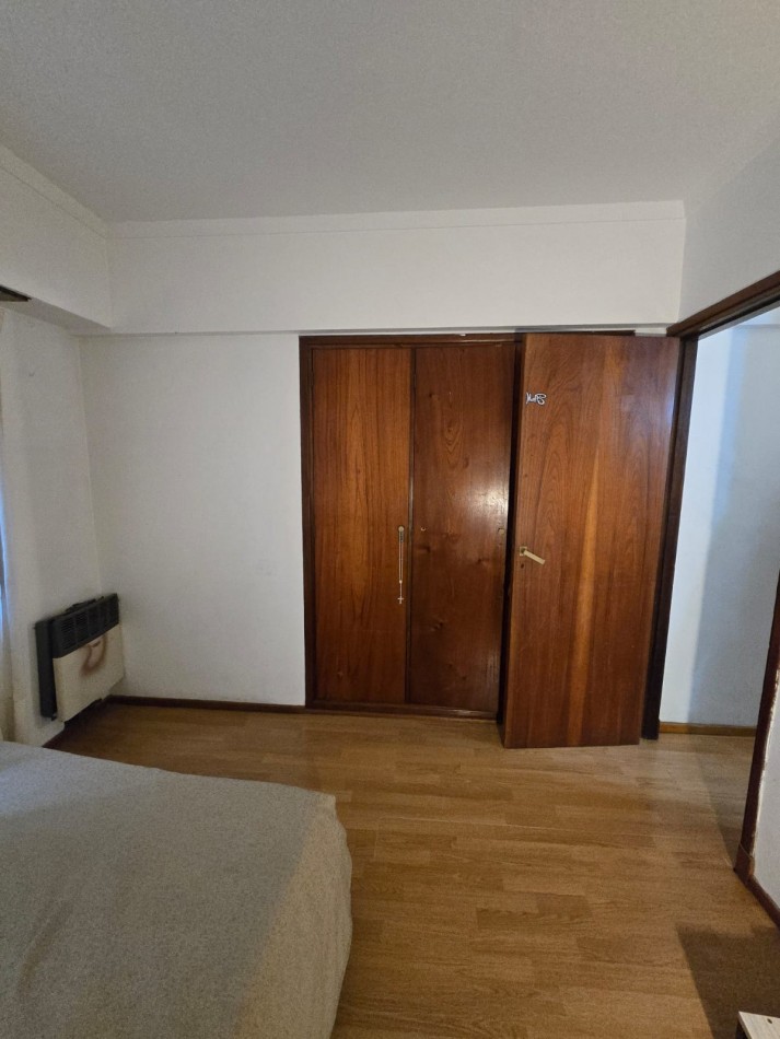 DEPARTAMENTO DE 3 AMBIENTES CON COCHERA
