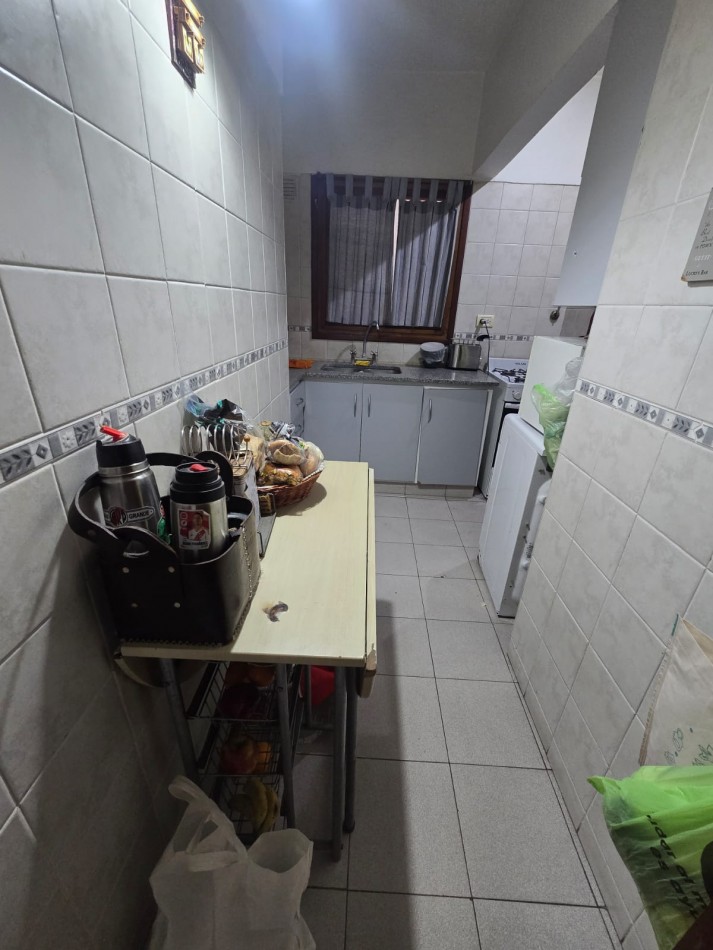 DEPARTAMENTO DE 3 AMBIENTES CON COCHERA
