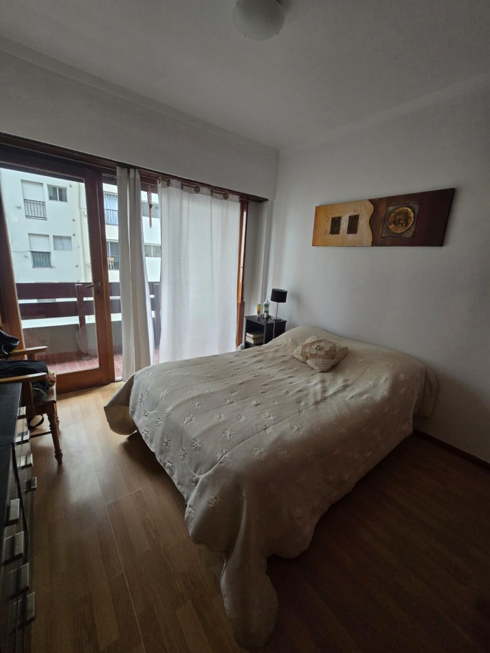 DEPARTAMENTO DE 3 AMBIENTES CON COCHERA