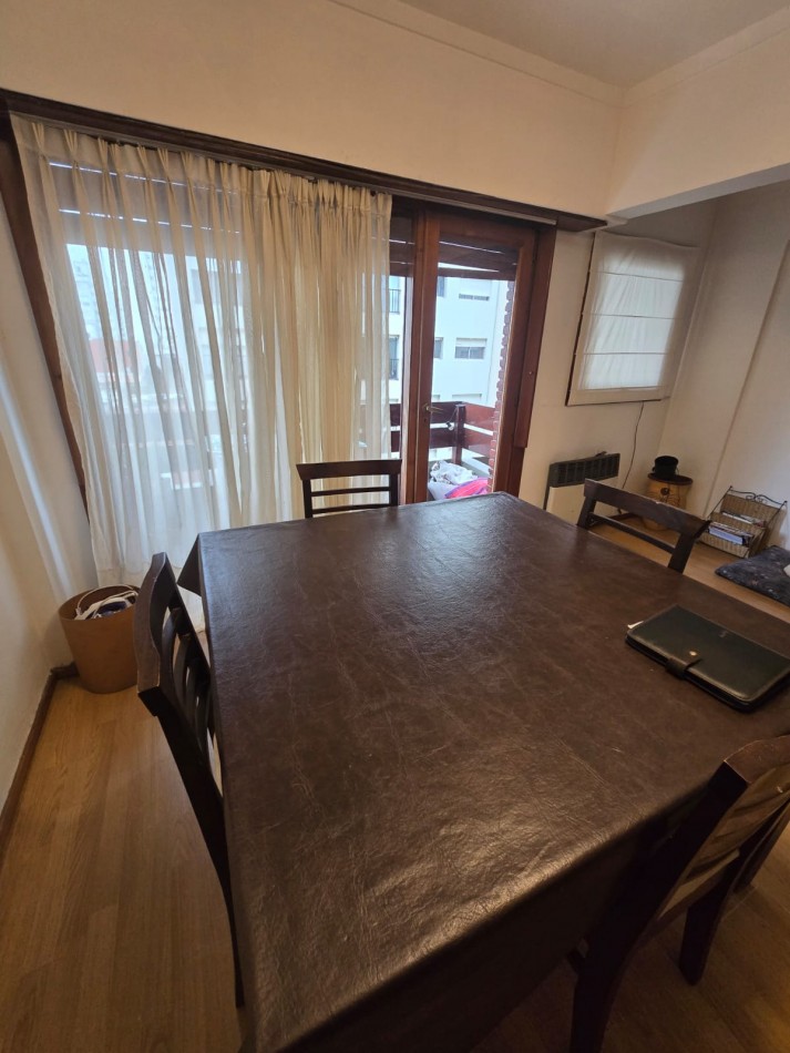 DEPARTAMENTO DE 3 AMBIENTES CON COCHERA