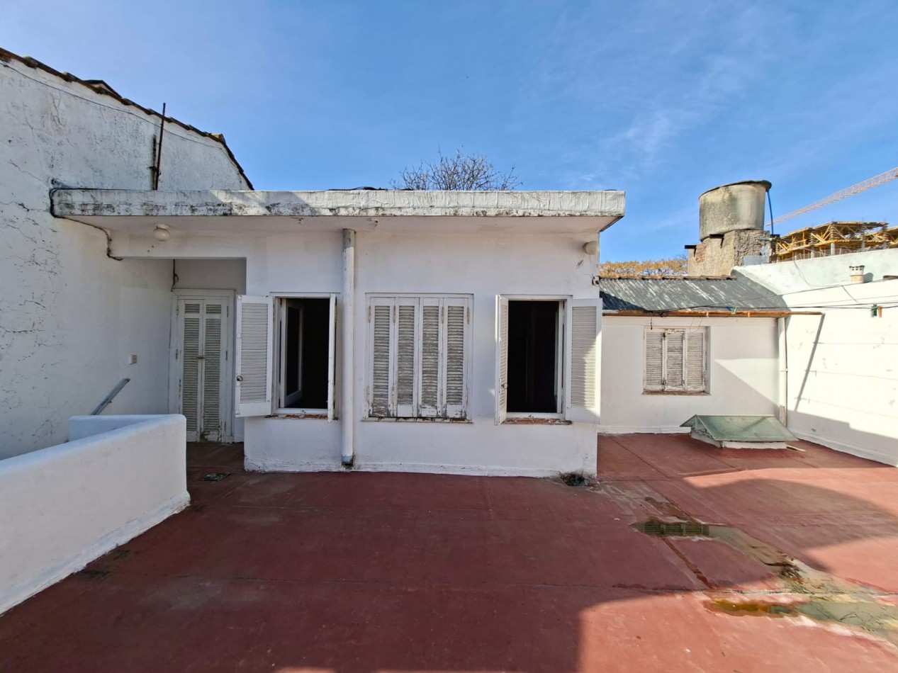 CHALET DE 5 AMBIENTES APTO USO PROFESIONAL