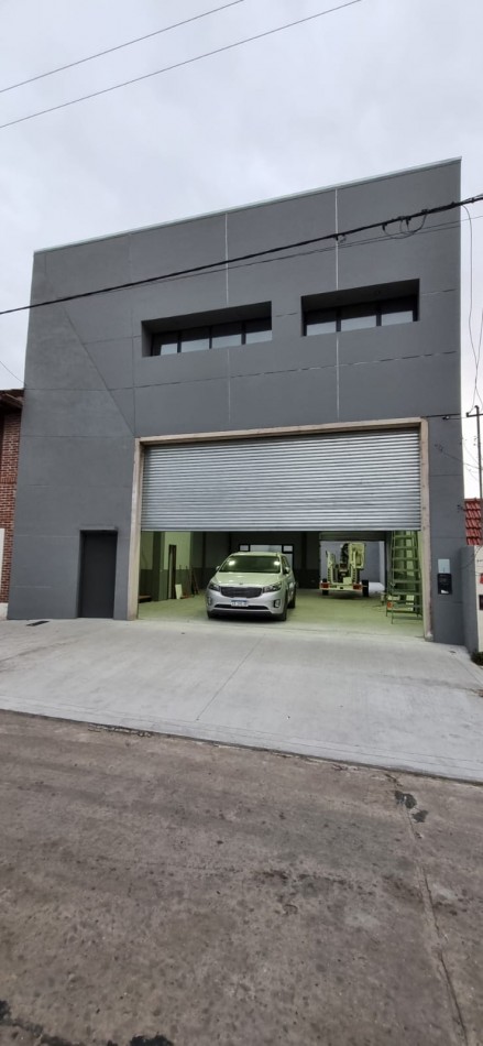 GALPON DE 270 METROS EN ZONA MEXICO Y BROWN