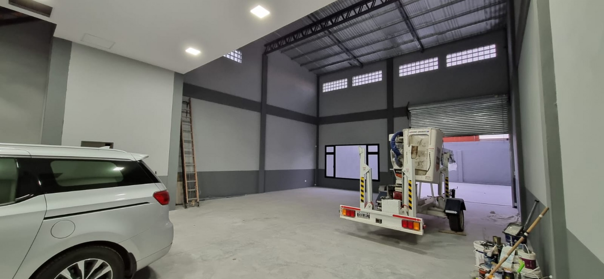 GALPON DE 270 METROS EN ZONA MEXICO Y BROWN