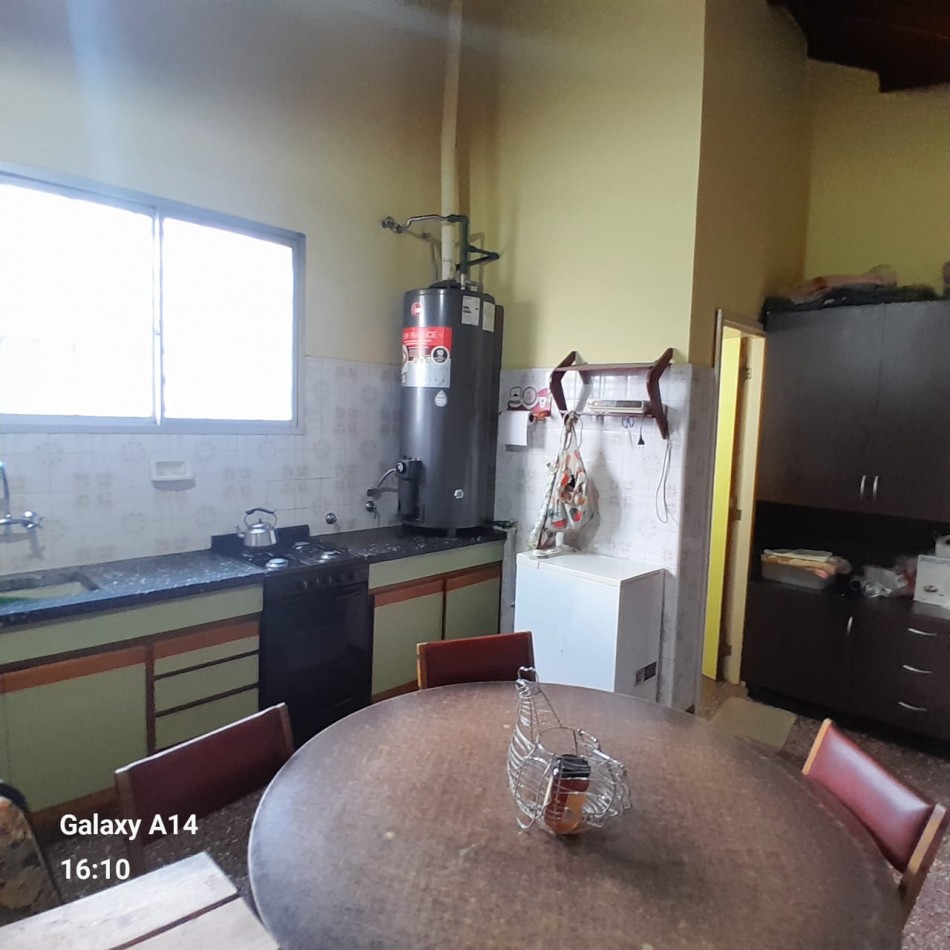 CHALET DE 3 AMBIENTES EN PRIMER PISO