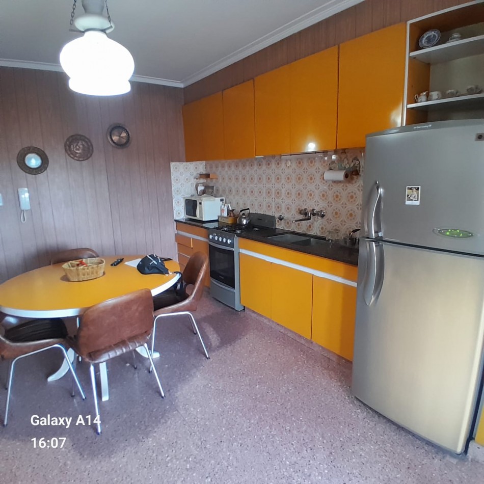 CHALET DE 3 AMBIENTES EN PRIMER PISO
