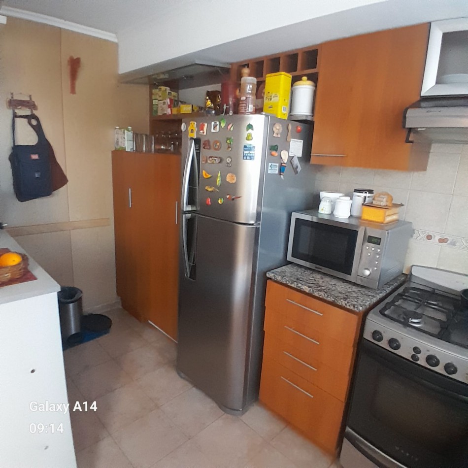 DUPLEX DE TRES AMBIENTES EN BARRIO VILLA PRIMERA