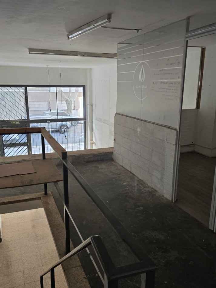 Alquiler Local 24 meses Zona Sarmiento y Brown