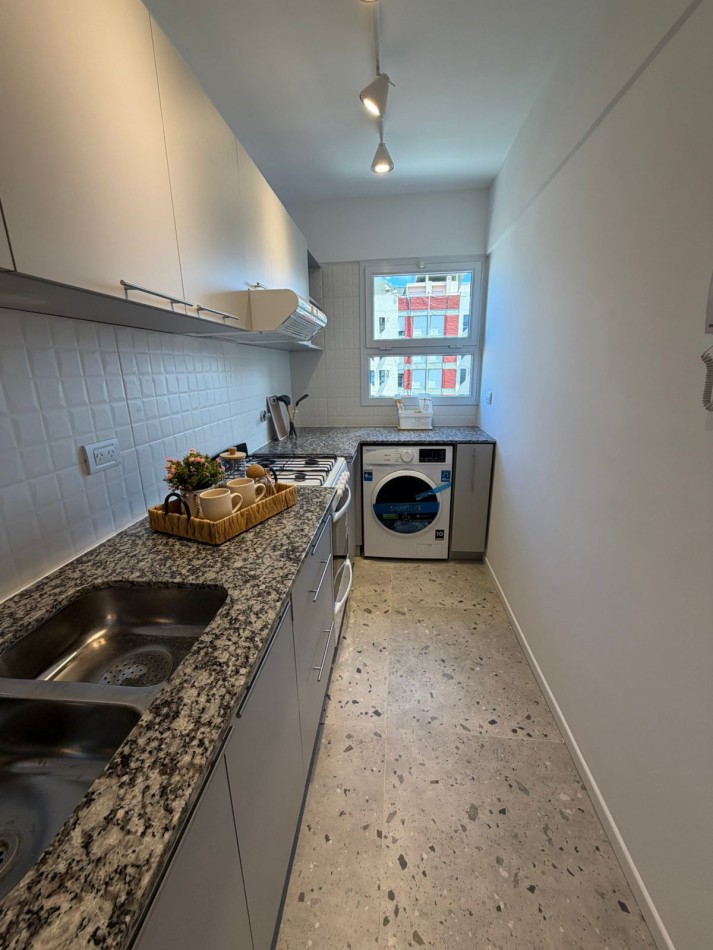 DEPARTAMENTO DE 2 AMBIENTES CON VISTA AL MAR