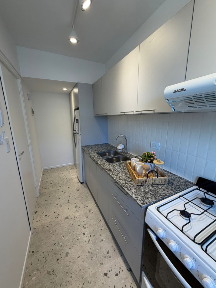 DEPARTAMENTO DE 2 AMBIENTES CON VISTA AL MAR