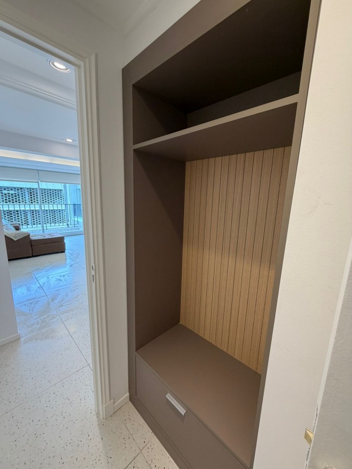 DEPARTAMENTO DE 4 AMBIENTES, A UNA CUADRA DE LA COSTA