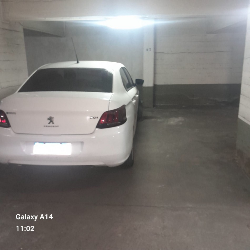 EN VENTA. DEPARTAMENTO DOS AMBIENTES CON BALCON Y COCHERA. ZONA SANTIAGO DEL ESTERO 1900