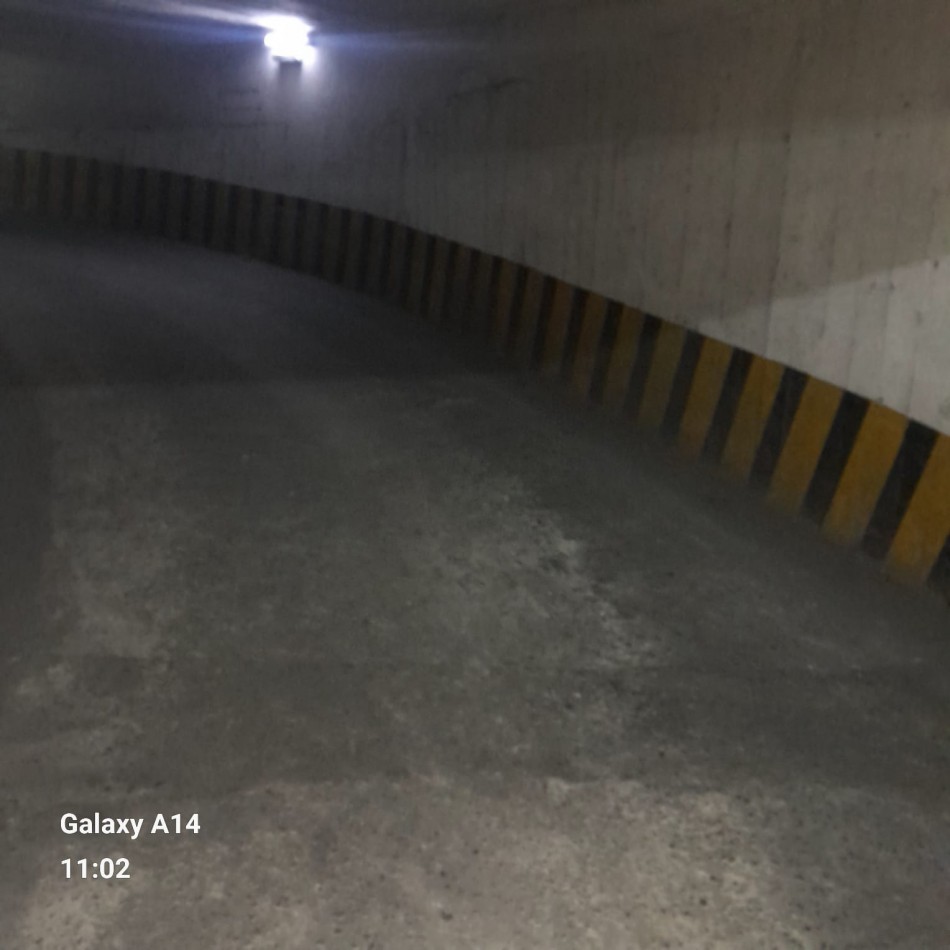 EN VENTA. DEPARTAMENTO DOS AMBIENTES CON BALCON Y COCHERA. ZONA SANTIAGO DEL ESTERO 1900