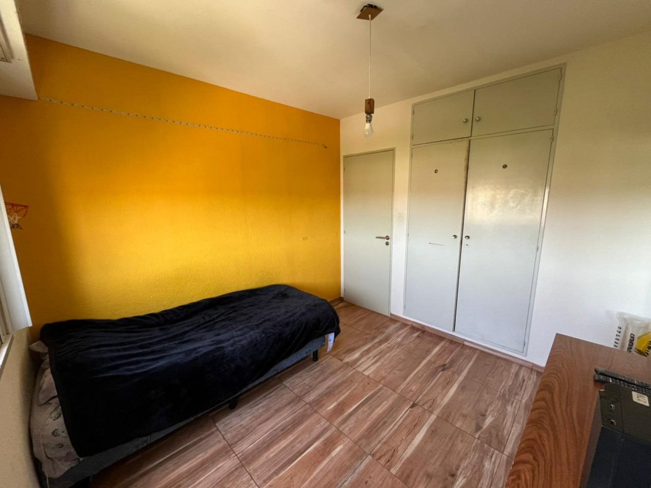 EN VENTA. DEPARTAMENTO DE 4 AMBIENTES CON ESPACIO DE COCHERA. BAHIA BLANCA 2600