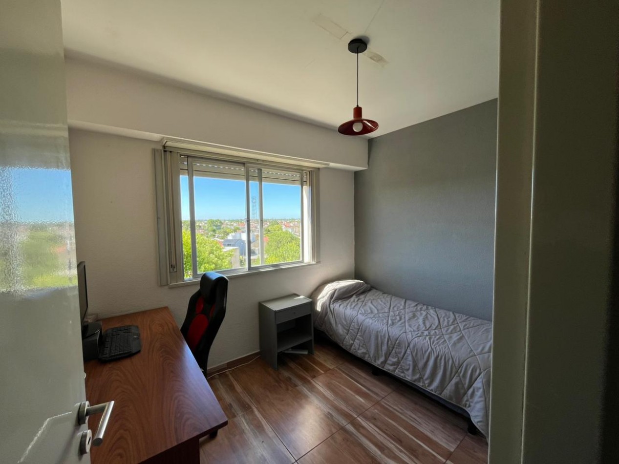 EN VENTA. DEPARTAMENTO DE 4 AMBIENTES CON ESPACIO DE COCHERA. BAHIA BLANCA 2600