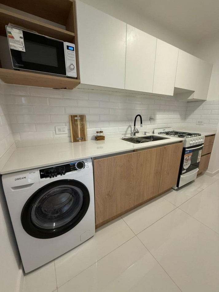 DEPARTAMENTO DE 2 AMBIENTES CON VISTA AL MAR EN EL CENTRO DE MAR DEL PLATA