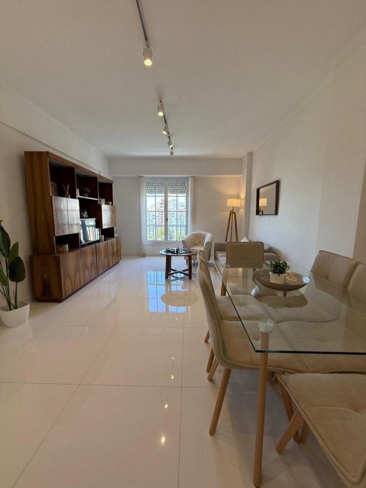 DEPARTAMENTO DE 2 AMBIENTES CON VISTA AL MAR EN EL CENTRO DE MAR DEL PLATA