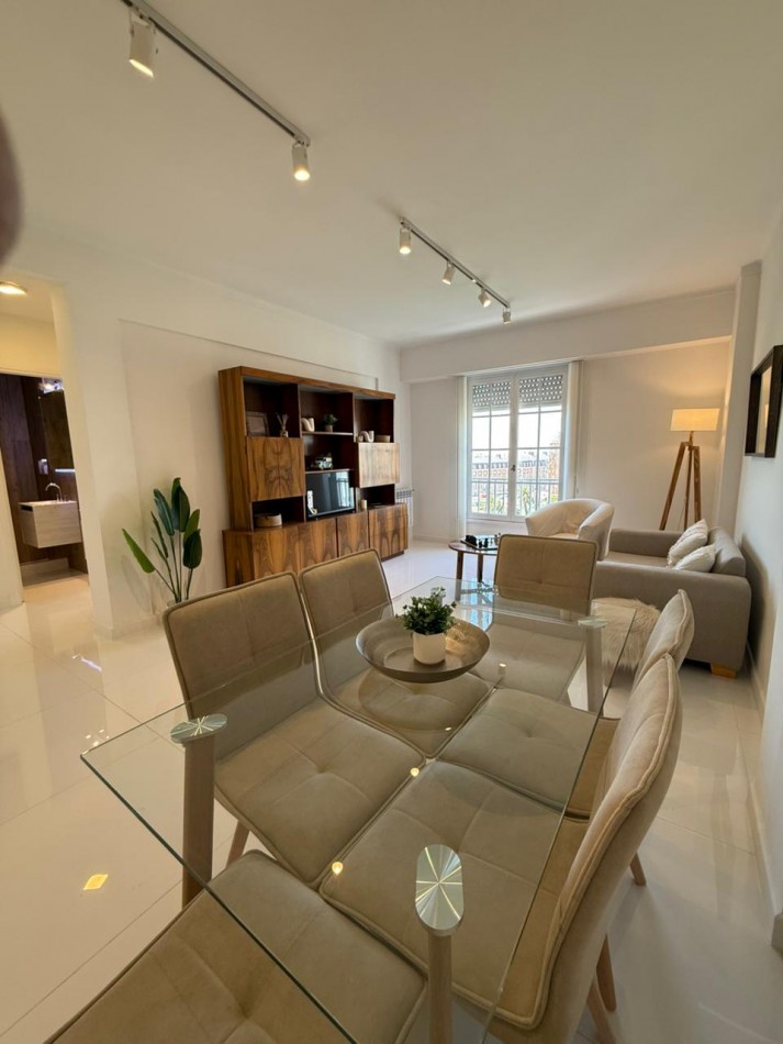 DEPARTAMENTO DE 2 AMBIENTES CON VISTA AL MAR EN EL CENTRO DE MAR DEL PLATA