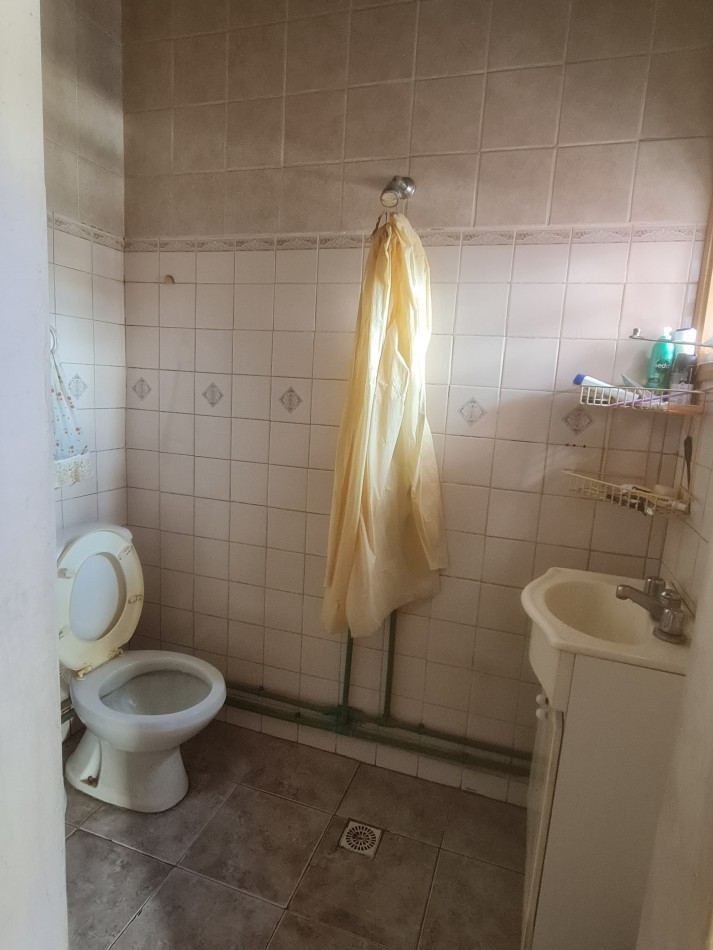 ALQUILER 24 MESES. PH DOS AMBIENTES. NECOCHEA 7400