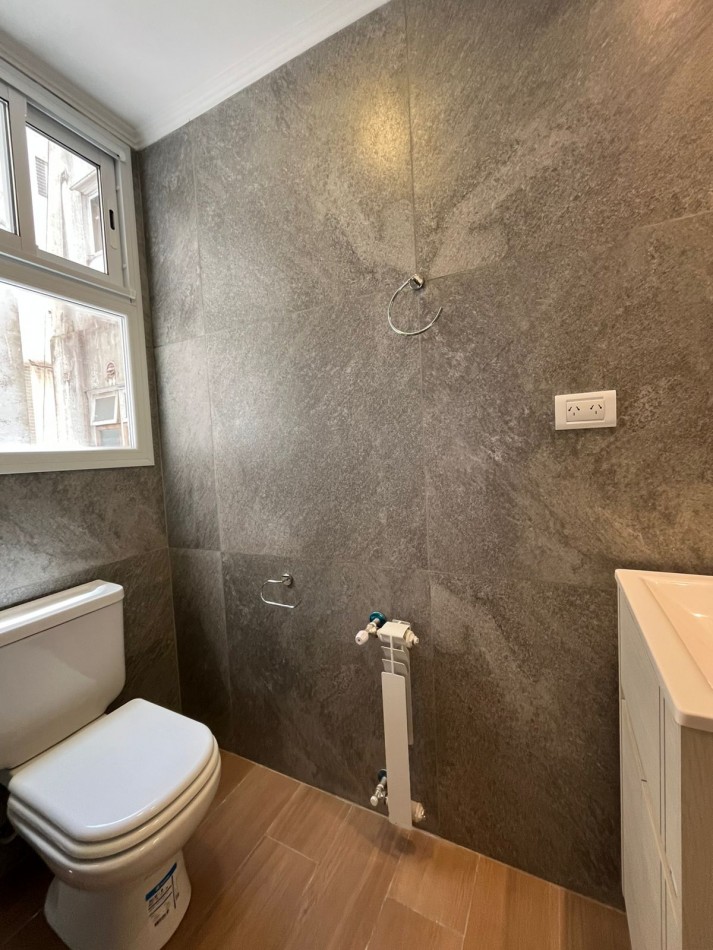 3 AMBIENTES A LA CALLE RECICLADO, EN BOLIVAR Y SANTA FE