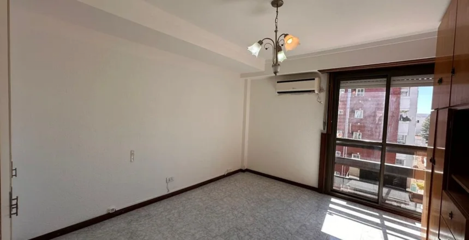 DEPARTAMENTO DE 2 AMBIENTES EN ZONA PLAZA ESPAÑA