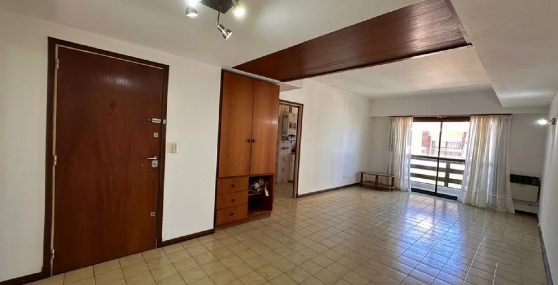 DEPARTAMENTO DE 2 AMBIENTES EN ZONA PLAZA ESPAÑA