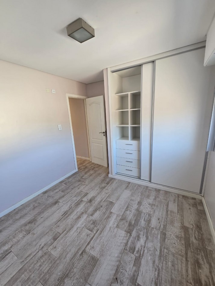 MODERNO DEPARTAMENTO DE 2 AMBIENTES EN ALQUILER POR 12 MESES