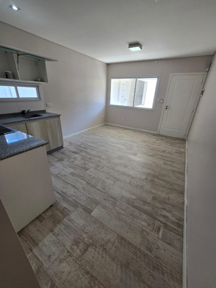 MODERNO DEPARTAMENTO DE 2 AMBIENTES EN ALQUILER POR 12 MESES